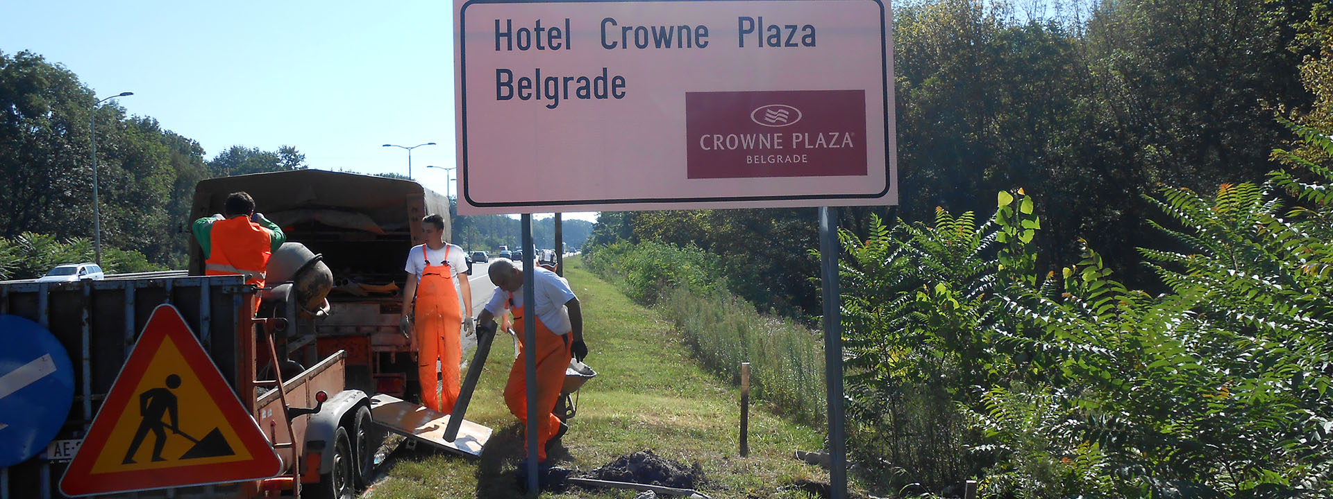 Vertikalna signalizacija